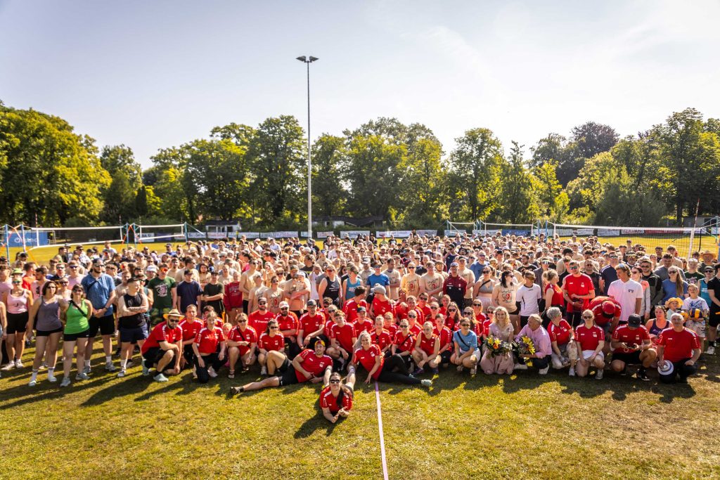 Gruppenfoto von der Breitensportveranstaltung Vollempicy, die Perigus Energy seit vielen Jahren sponsert.